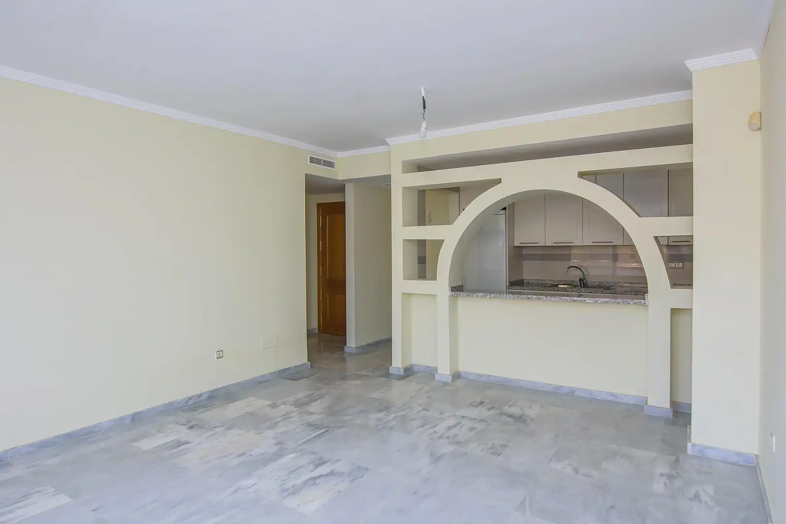 Piso en venta en Carboneras con Jardín privado, Terraza y Piscina comunitaria