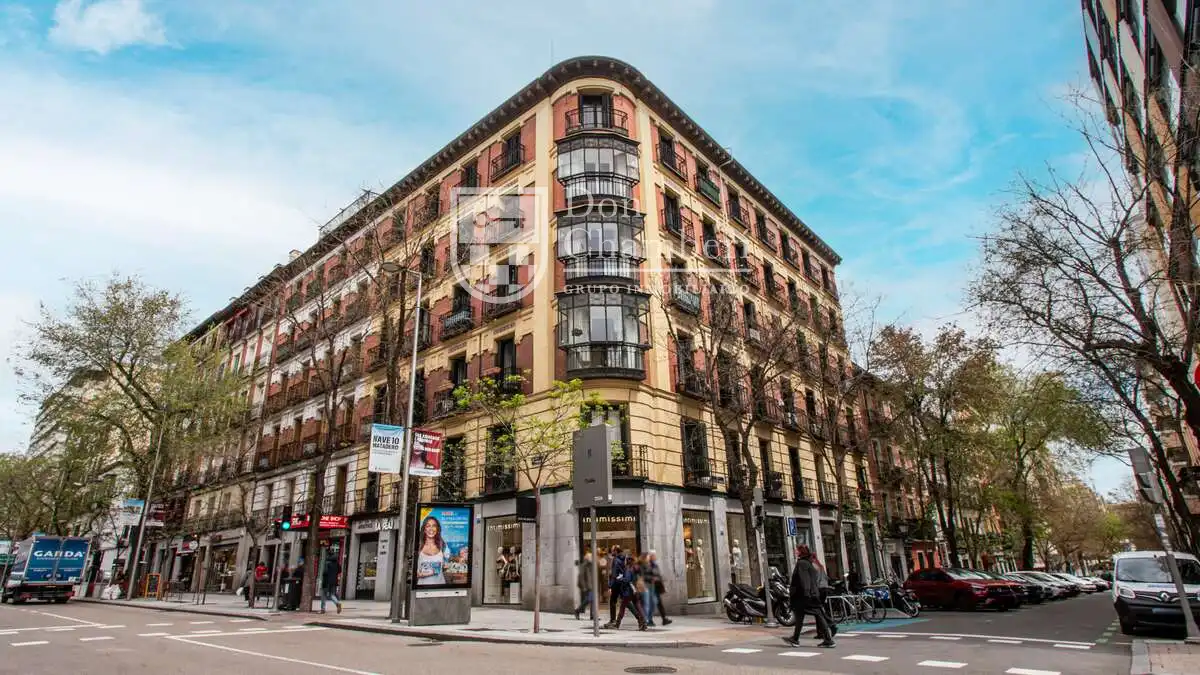 Exterior view of Flat for sale in Madrid  with Heating, Storage room and Balcony