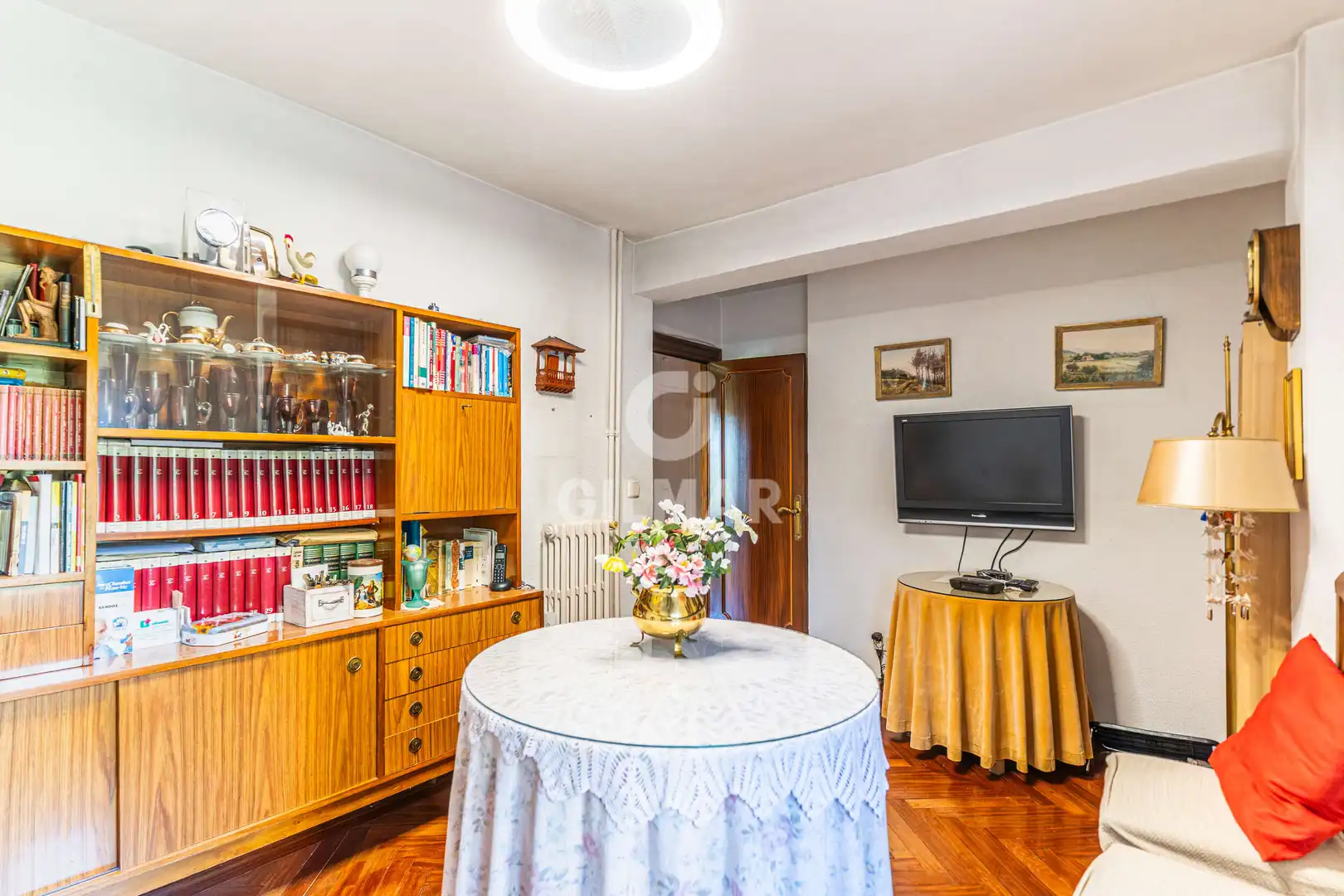 Living room of Flat for sale in Madrid  with Heating