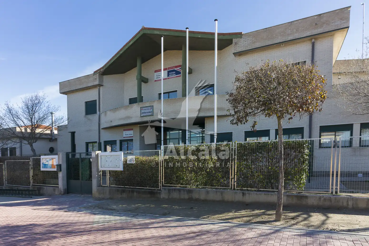 Vista exterior de Casa adosada en venta en Villalbilla con Aire acondicionado, Calefacción y Parquet