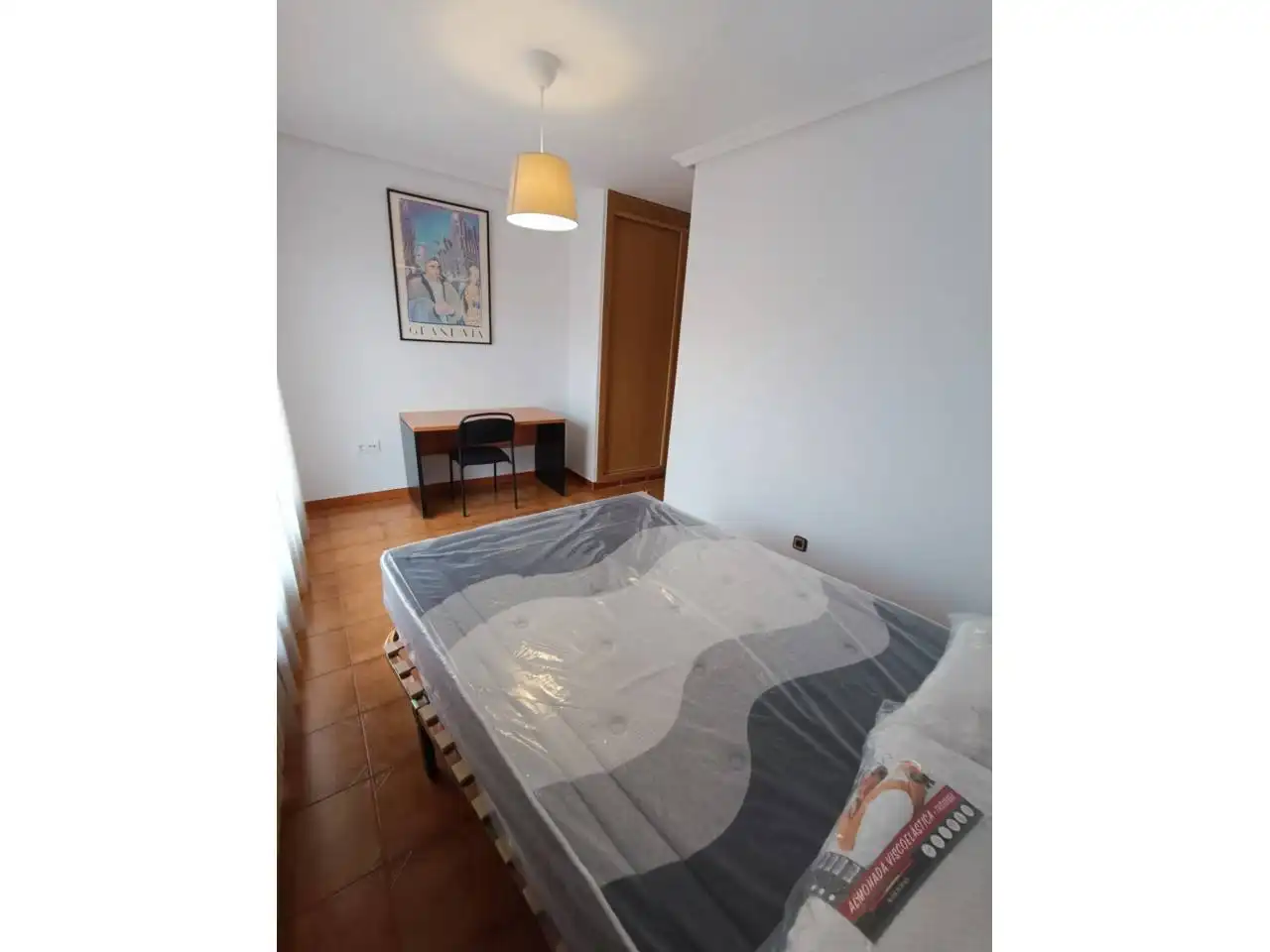Habitación de Piso de alquiler en Fuenlabrada con Calefacción, Terraza y Amueblado