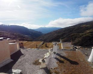 Exterior view of House or chalet for sale in Capileira