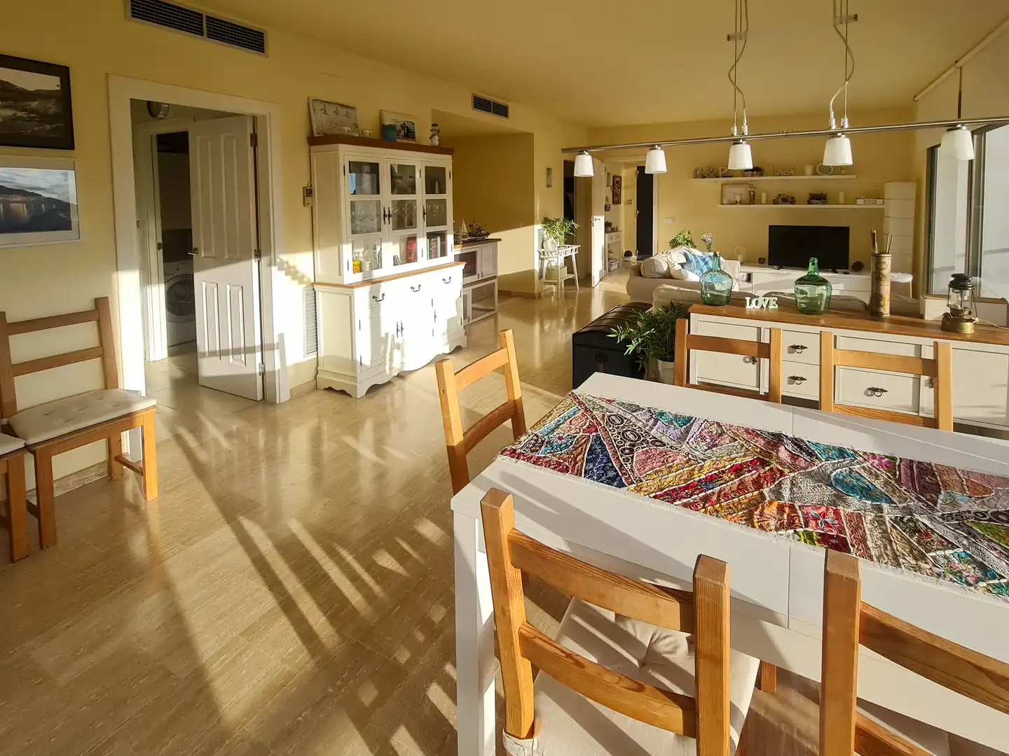 Comedor de Casa adosada en venta en Begur con Aire acondicionado, Calefacción y Jardín privado