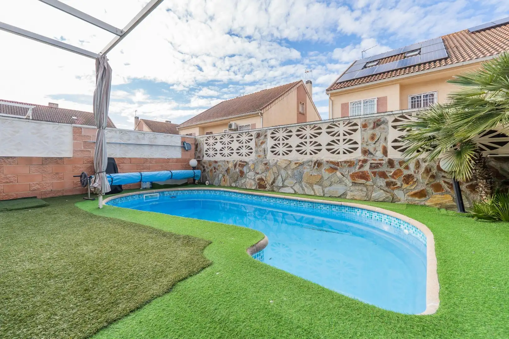 Casa adosada en venta en Calle Calle de Príncipe de Asturias, 19, Las Lomas