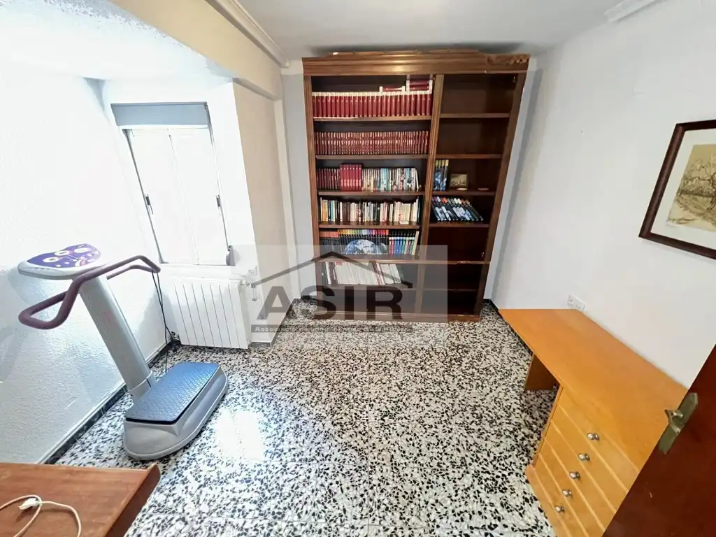 Flat for rent in Calle Doctor Ferran, Albuixarres