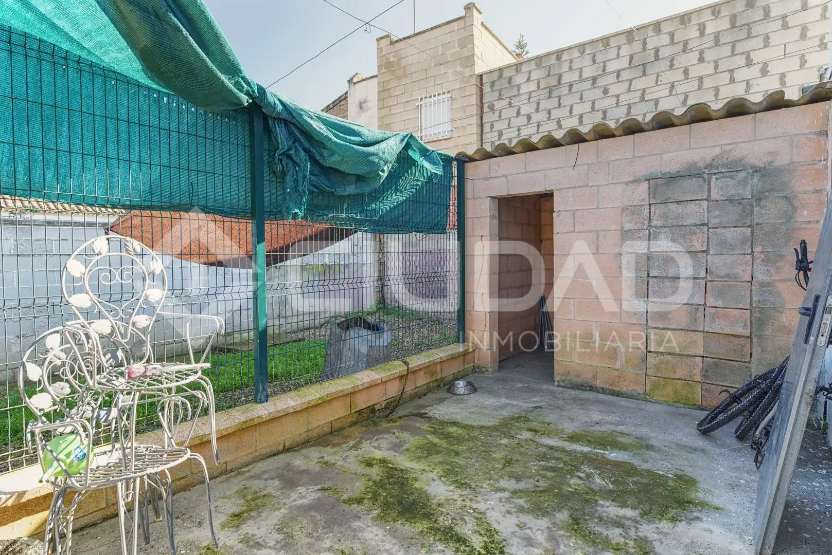Terrasse von Haus oder Chalet zum Verkauf in La Puebla del Río mit Klimaanlage, Privatgarten und Terrasse