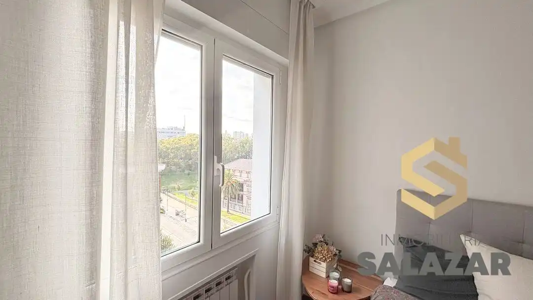 Schlafzimmer von Wohnung zum Verkauf in Bilbao  mit Heizung, Terrasse und Balkon