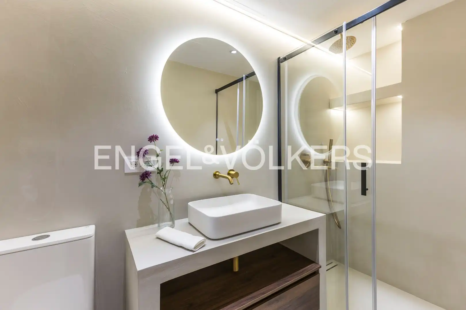 Baño de Piso en venta en Madrid con Aire acondicionado, Calefacción y Parquet