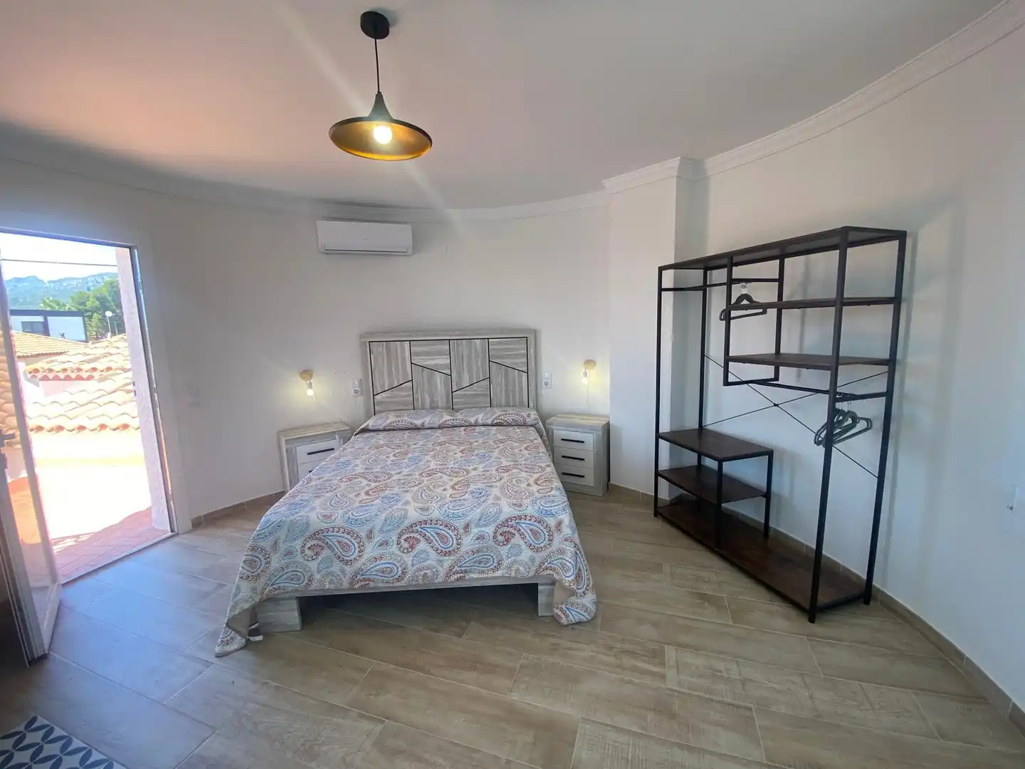 Dormitori de Casa o xalet de lloguer en Mont-roig del Camp amb Aire condicionat, Calefacció i Jardí privat