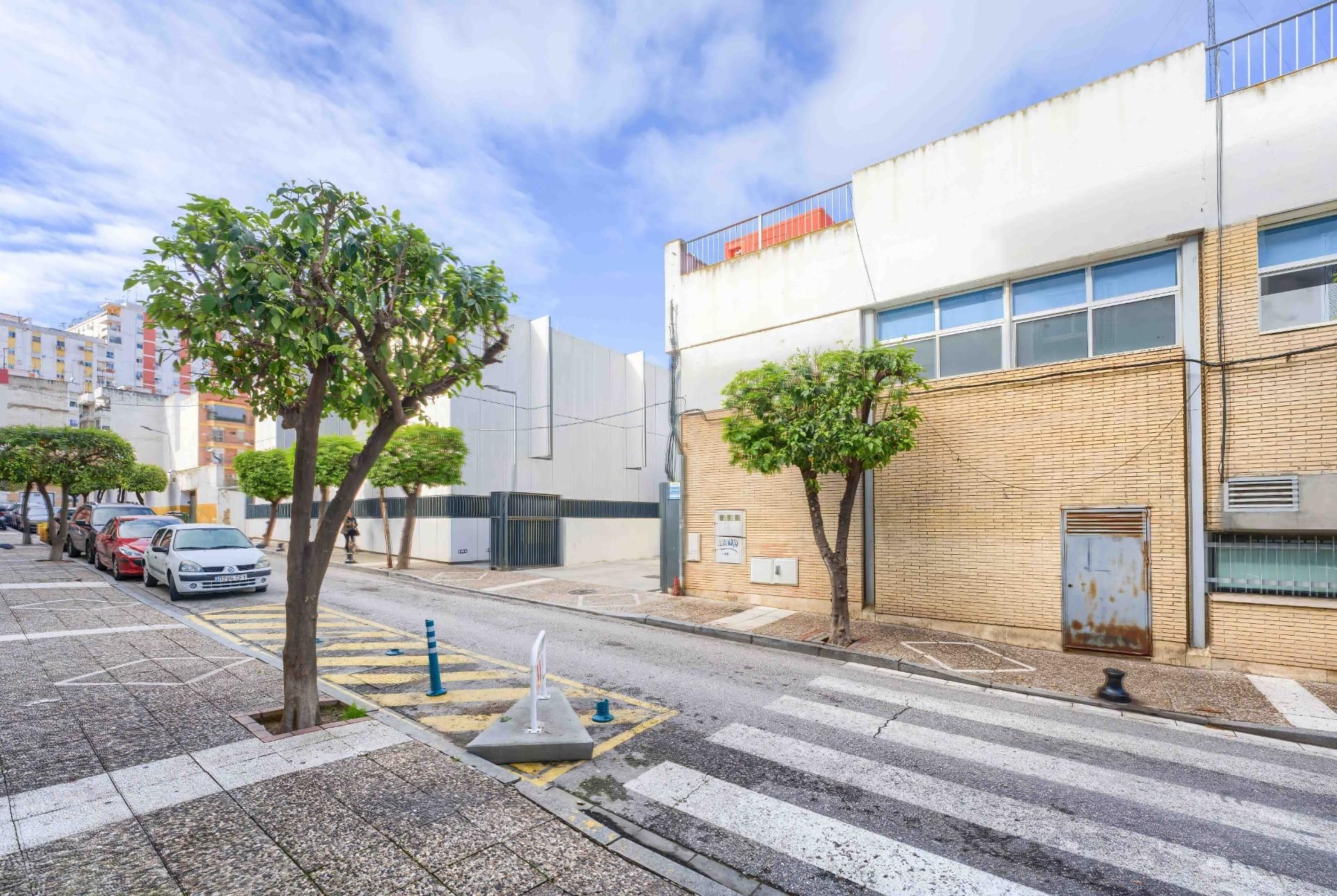 Exterior view of Flat for sale in San Juan de Aznalfarache  with Air Conditioner