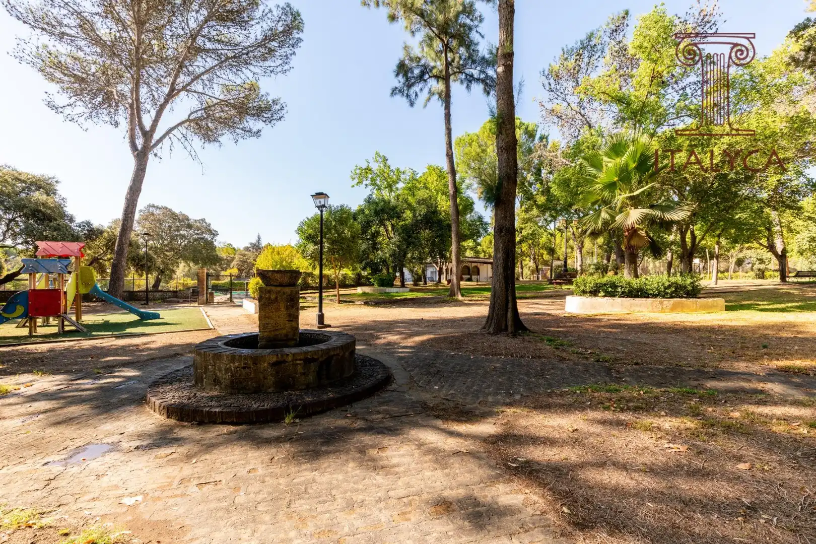 Exterior view of Houses for sale in El Castillo de las Guardas  with Private garden, Terrace and Community pool