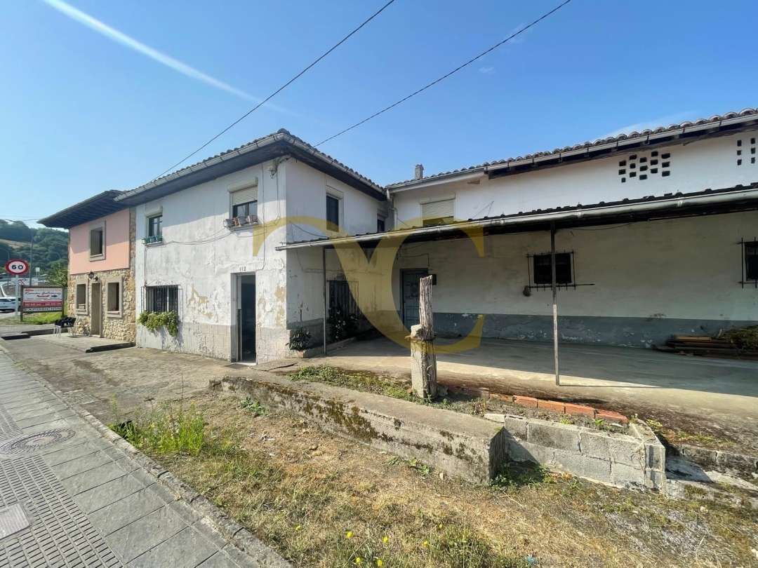Exterior view of House or chalet for sale in Parres  with Heating, Private garden and Storage room