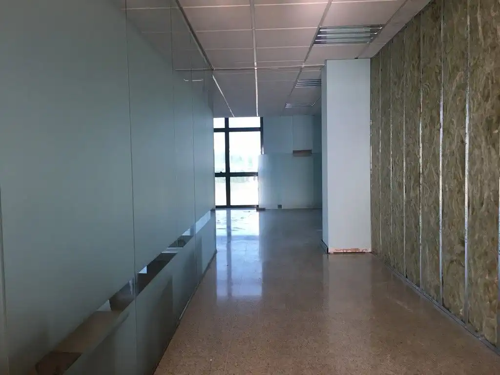 Ufficio in affitto a Vioño, imagen 6
