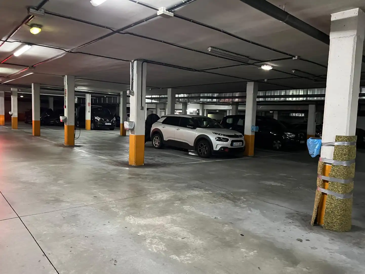 Garage zur Miete in Gijón , Asturias