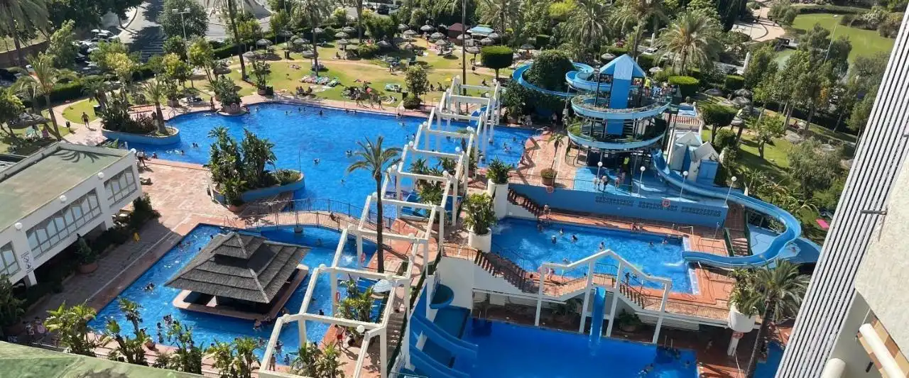 Habitatge amb piscina en venda a PARQUE DEL