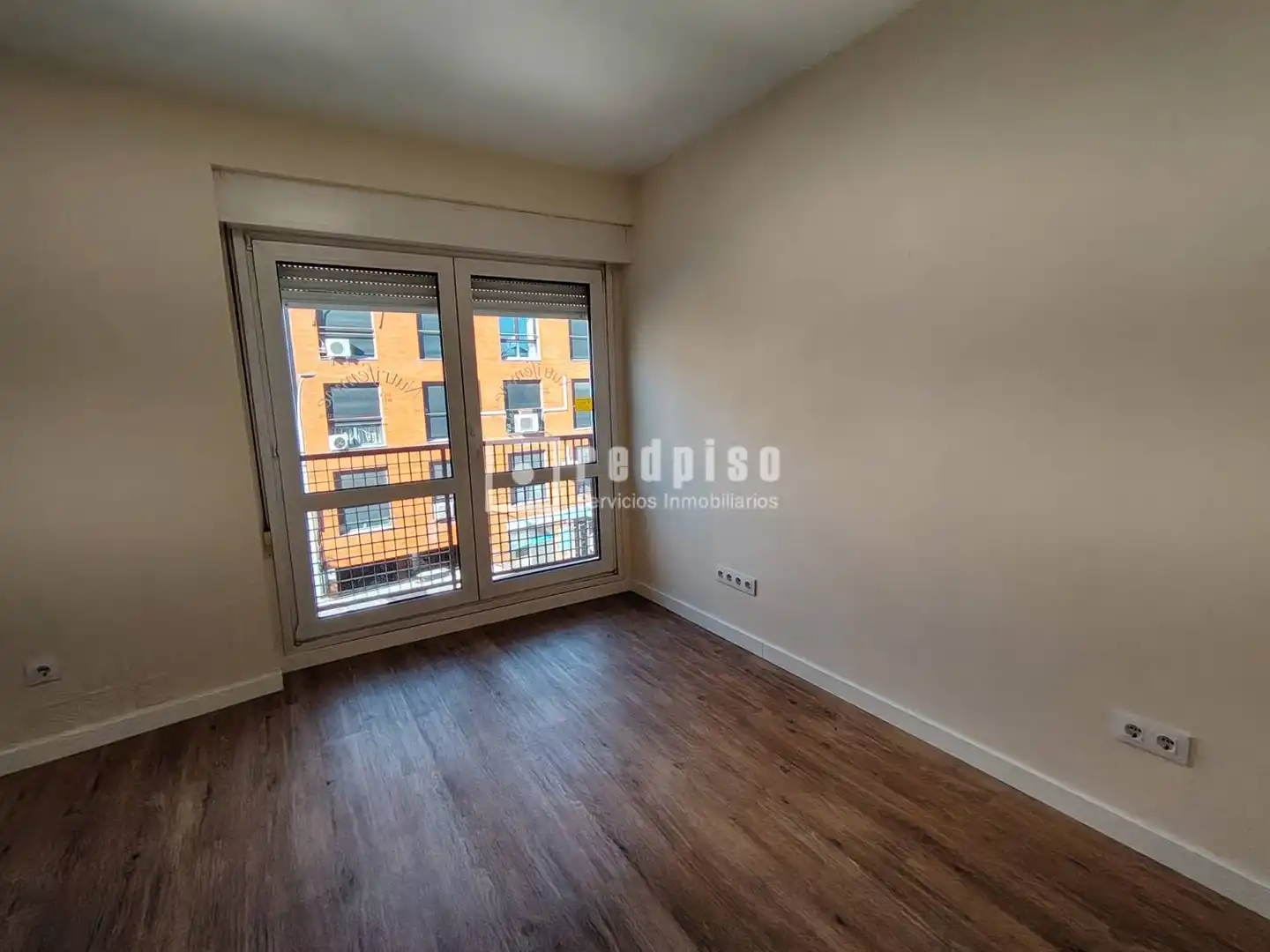 Habitación de Oficina de alquiler en Alcalá de Henares con Aire acondicionado y Calefacción