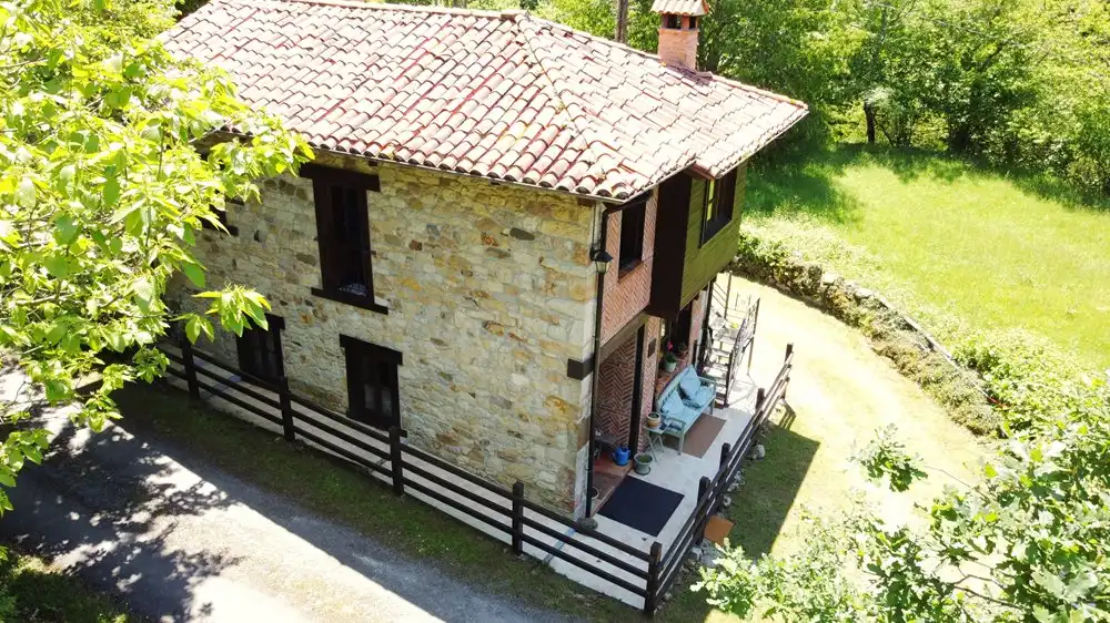 Vista exterior de Casa o chalet en venta en Piloña con Calefacción y Amueblado