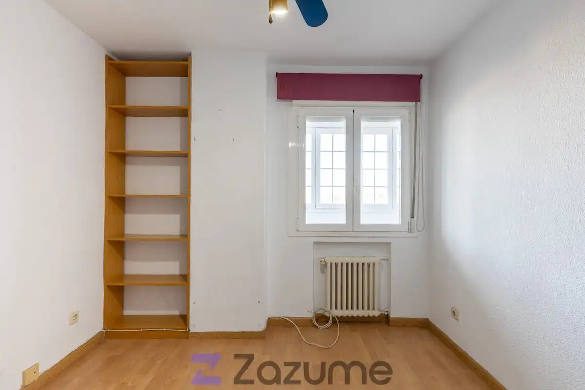 Wohnung zur Miete in Av. del Dr. García Tapia, Marroquina