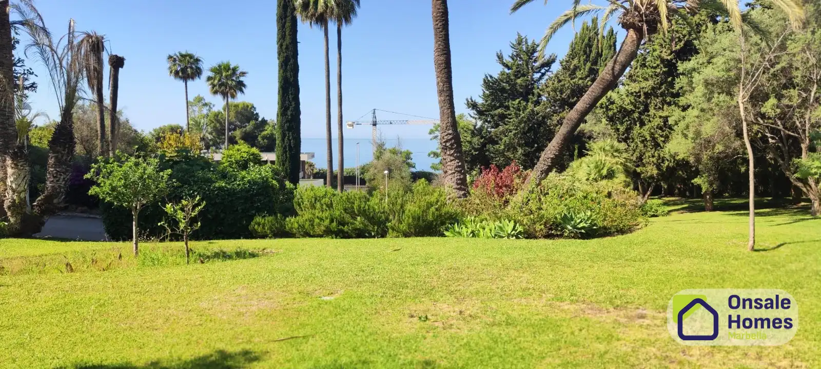 Jardín de Apartamento en venta en Marbella con Terraza, Trastero y Piscina comunitaria