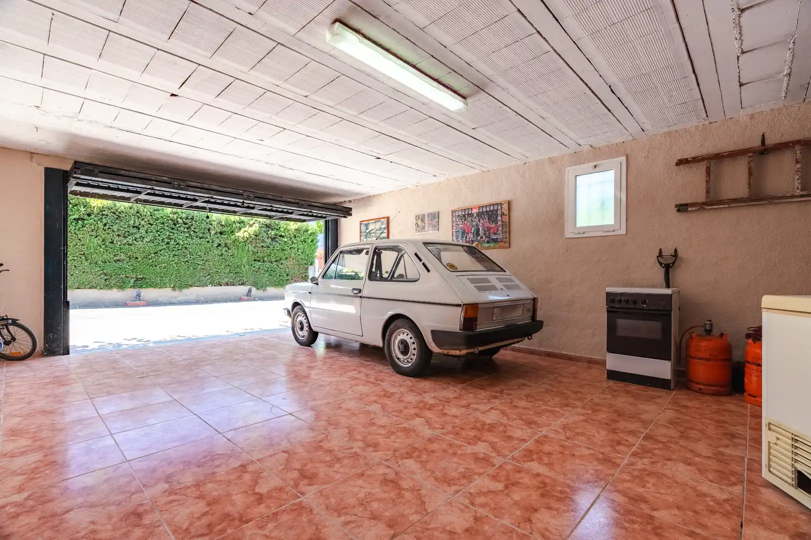 Parking of Houses for sale in La Secuita  with Air Conditioner, Heating and Private garden