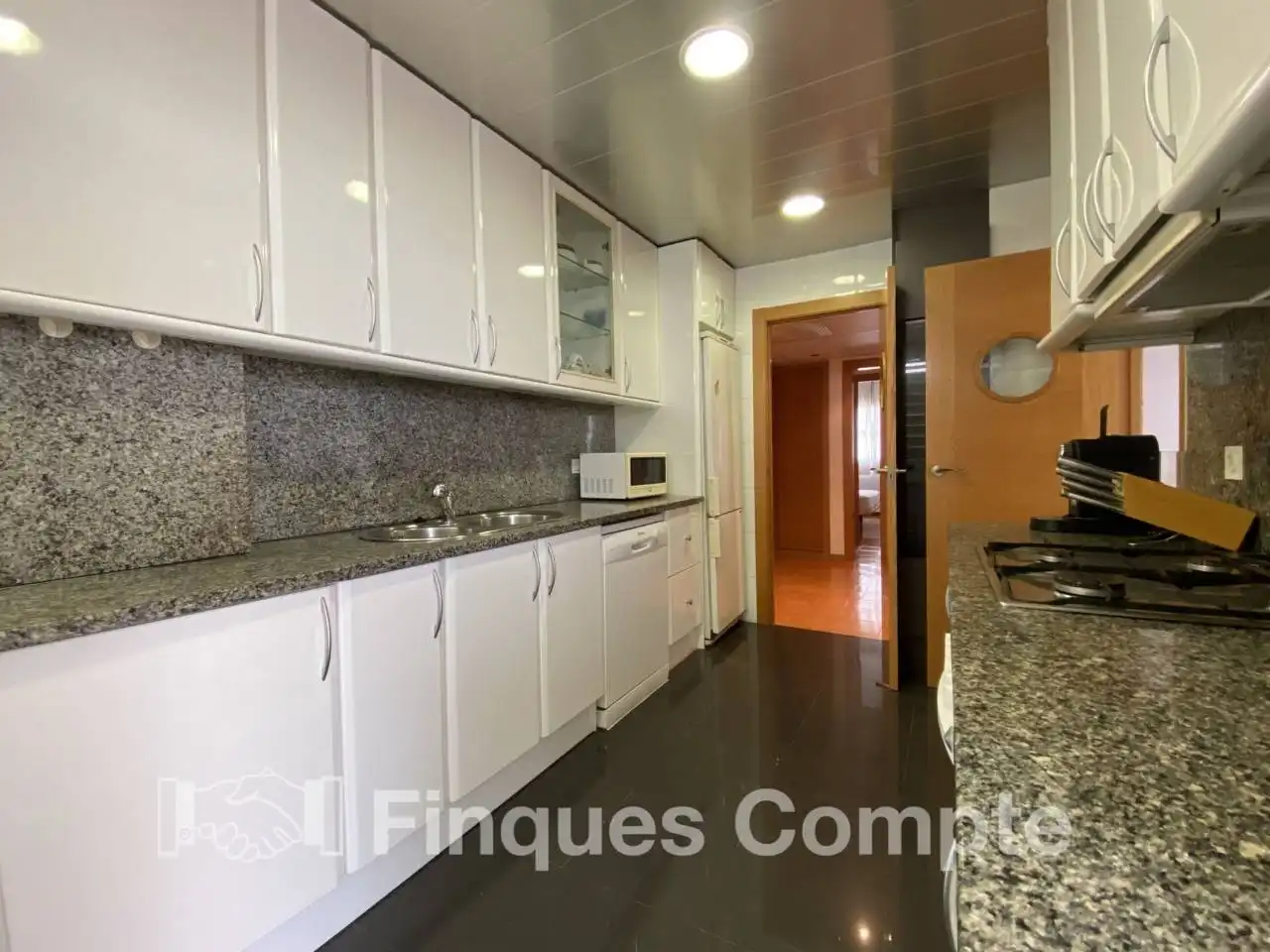 Cocina de Apartamento en venta en Roda de Berà con Aire acondicionado, Terraza y Trastero