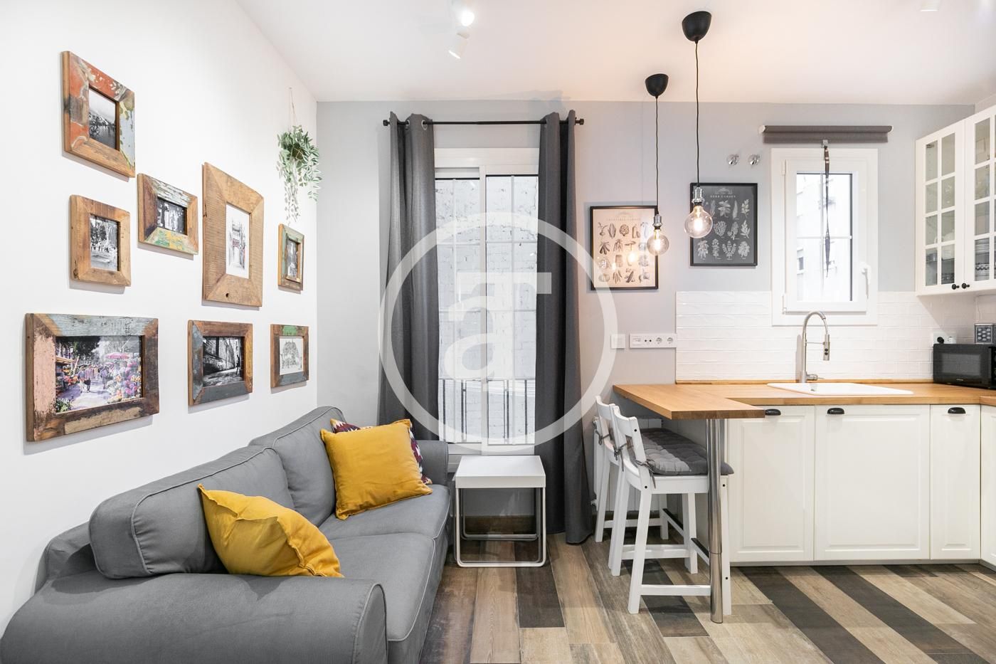 Exterior view of Flat to rent in  Barcelona Capital  with Air Conditioner, Heating and Furnished