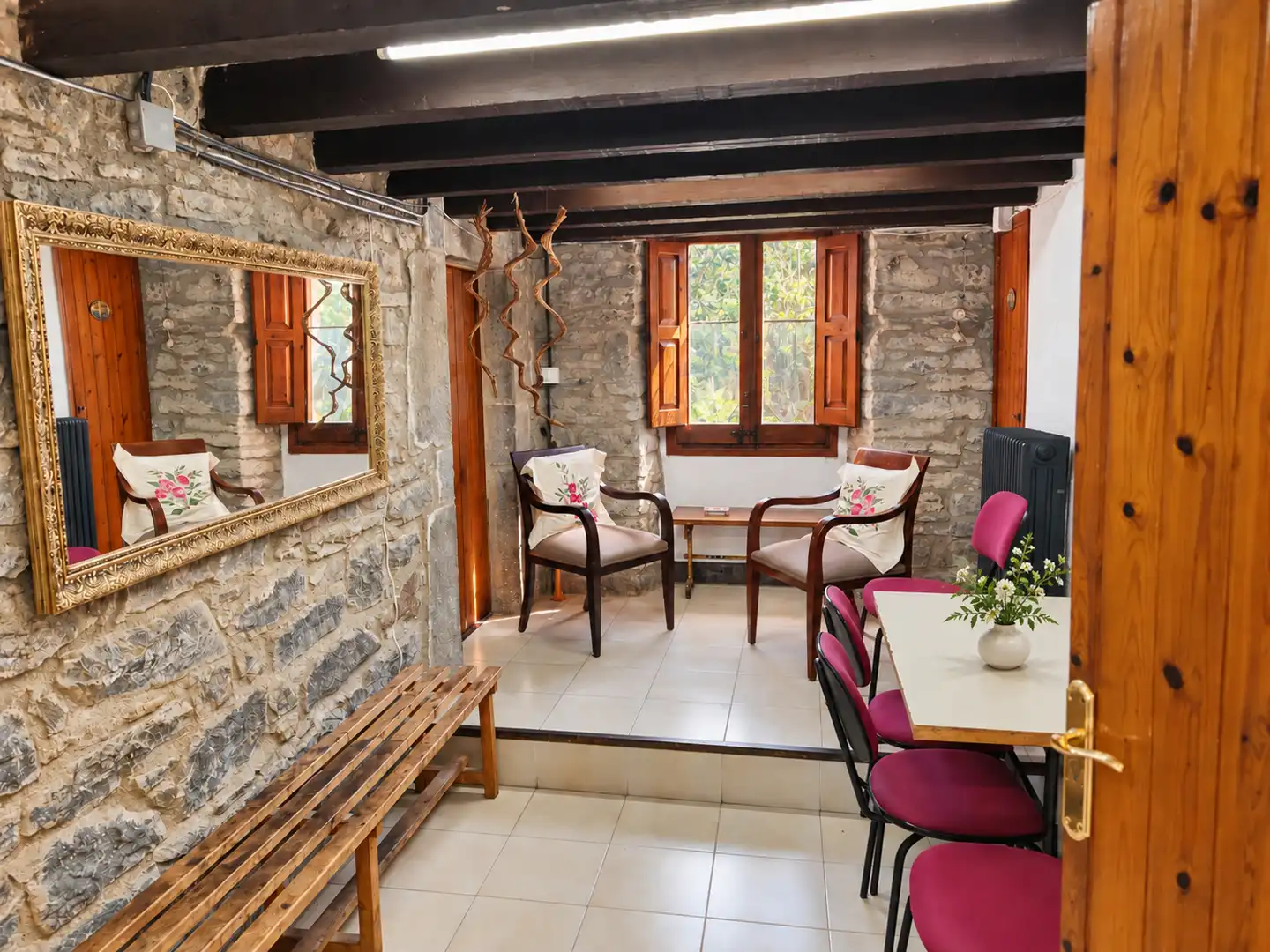 Menjador de Casa o xalet en venda en Rupit i Pruit amb Calefacció, Terrassa i Moblat