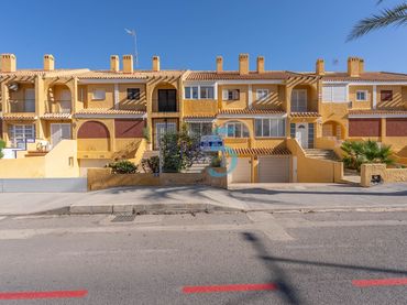 Reihenhaus mit Balkon zum Verkauf in Orihuela Costa