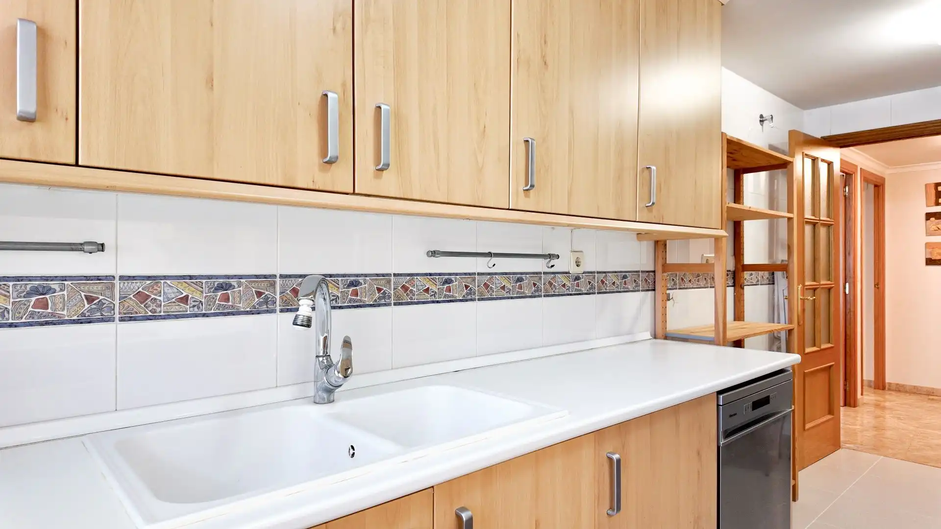 Kitchen of Flat for rent in Valencia  with Air Conditioner, Heating and Terrace