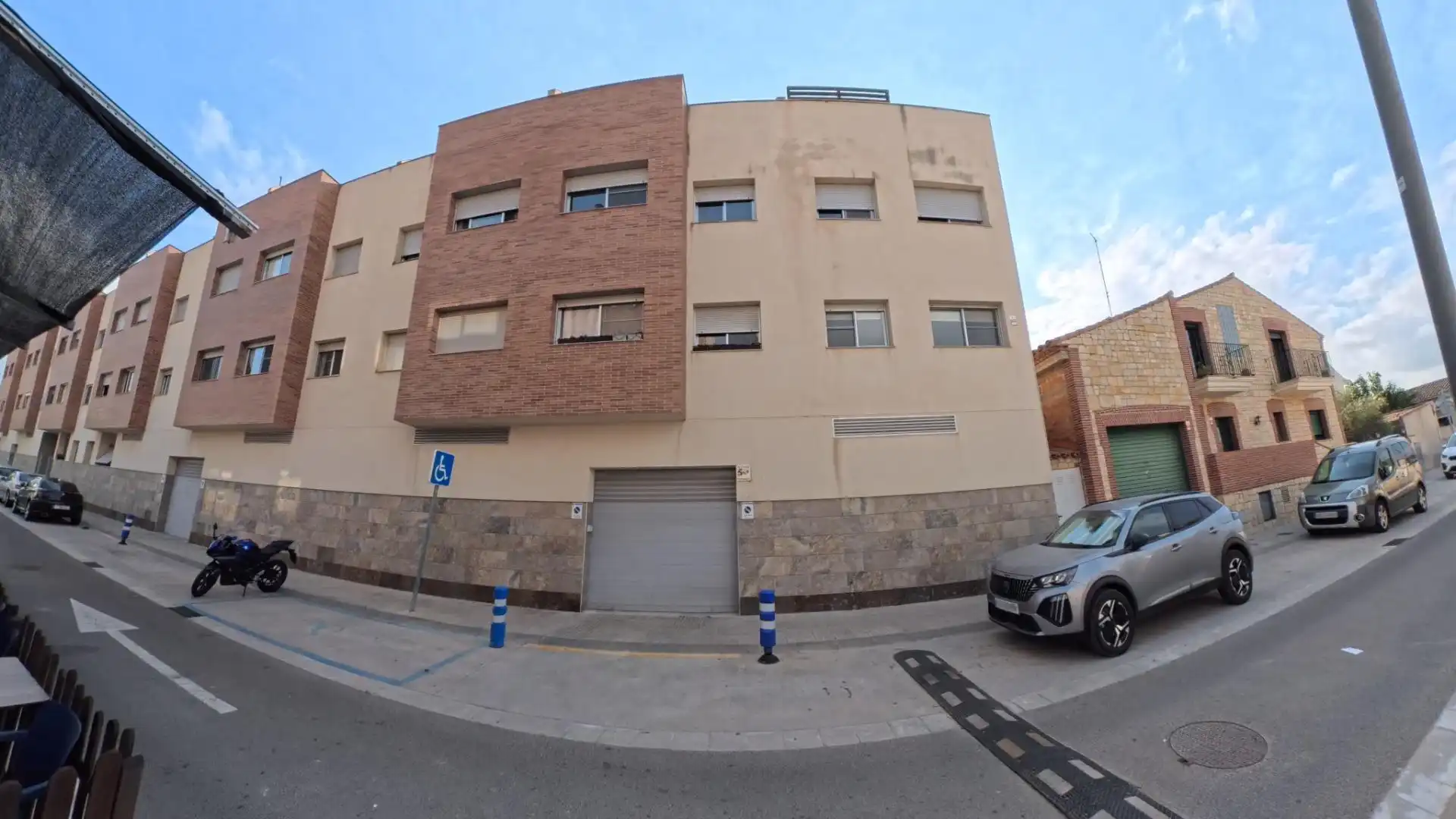 Exterior view of Flat for rent in Deltebre  with Parquet flooring