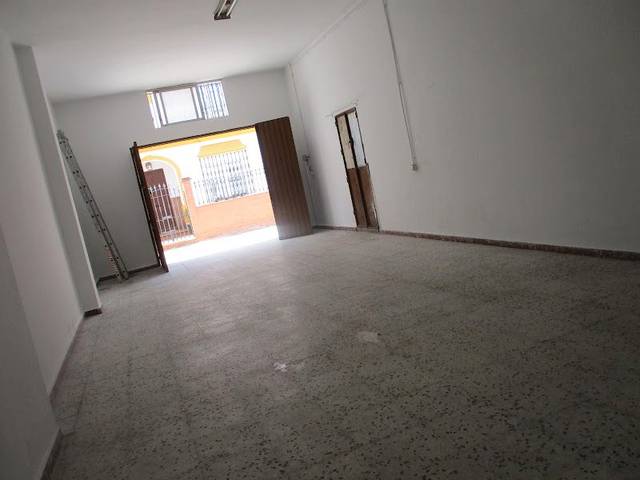Local comercial en Alquiler en Calle la Zordilla, 12 en El Rinconcillo
