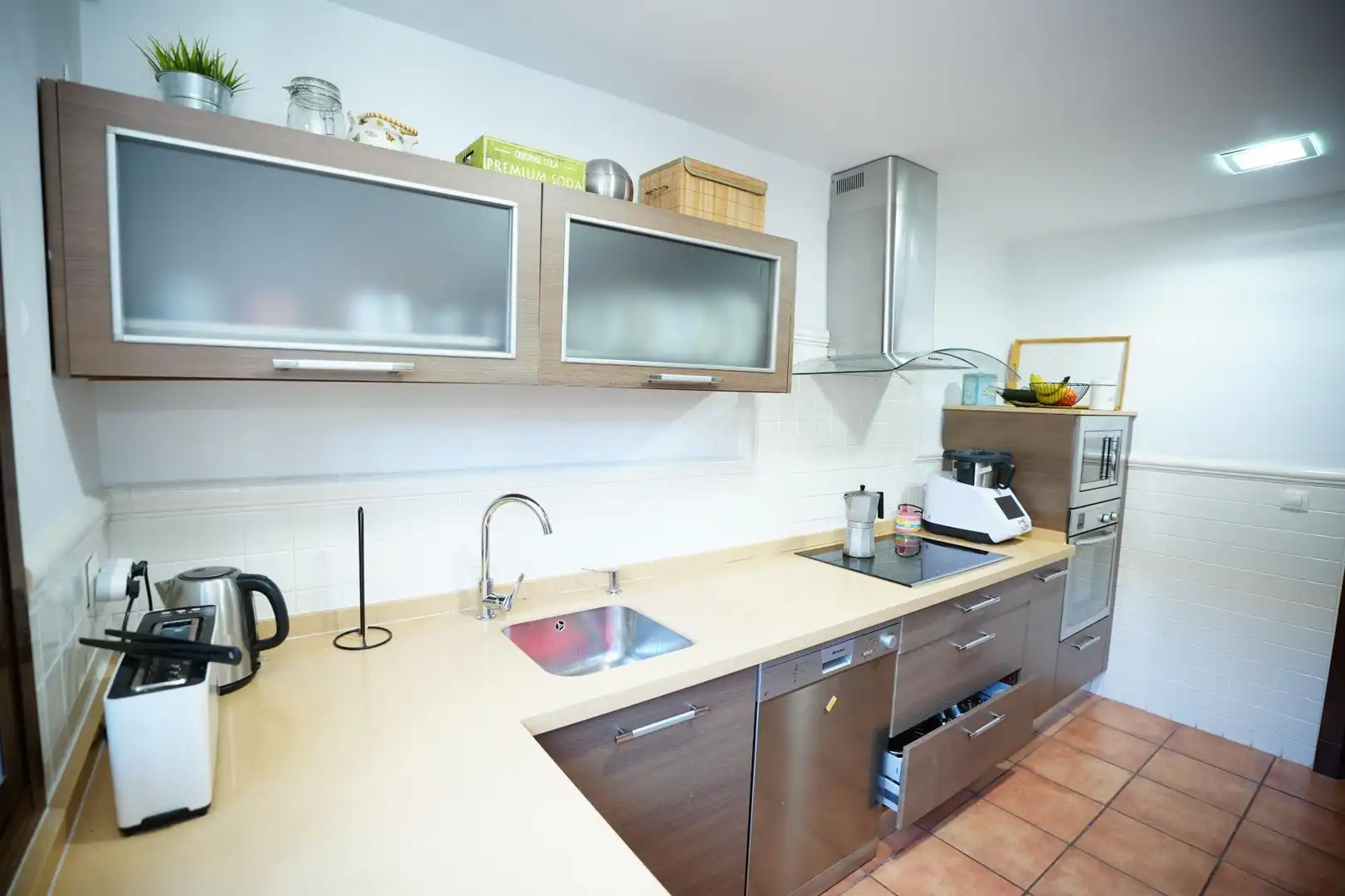 Cuina de Casa o xalet en venda en Alcalá de Guadaira amb Aire condicionat i Terrassa
