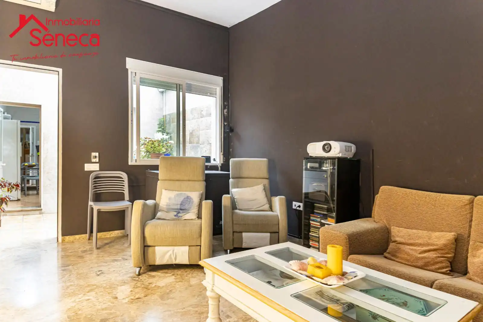 Sala d'estar de Casa o xalet en venda en Córdoba amb Aire condicionat, Calefacció i Terrassa
