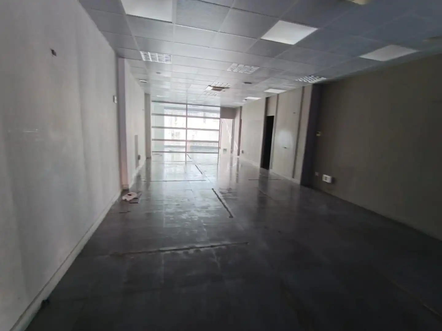 Local comercial en venta en Avenida de Castañeras 36, imagen 4