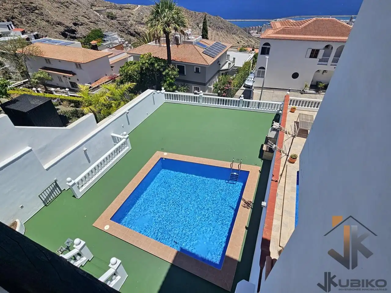 Piscina de Casa adosada en venta en Santa Cruz de Tenerife con Aire acondicionado, Terraza y Piscina