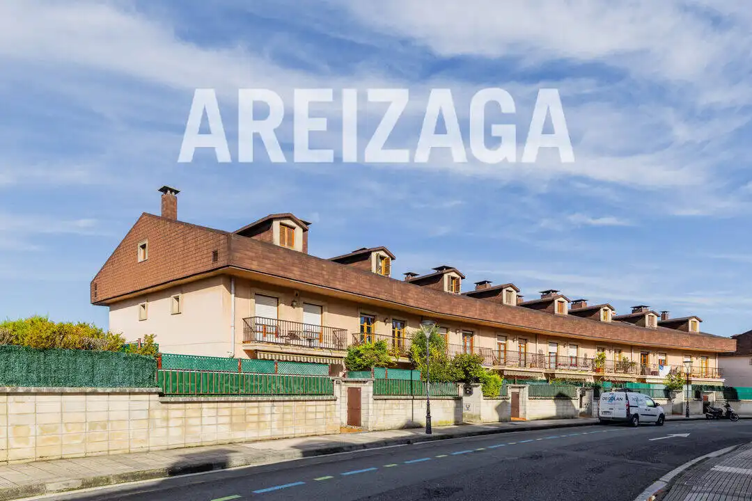 House with terrace for sale in Calle Tolaregoia 19, imagen 3
