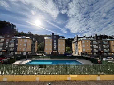 Pis amb piscina en venda a PEREZ GALDOS