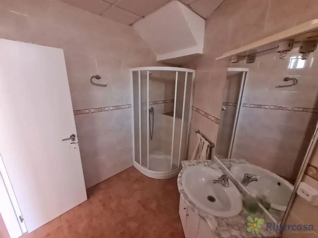 Bany de Casa adosada en venda en Ribaforada amb Aire condicionat, Calefacció i Terrassa