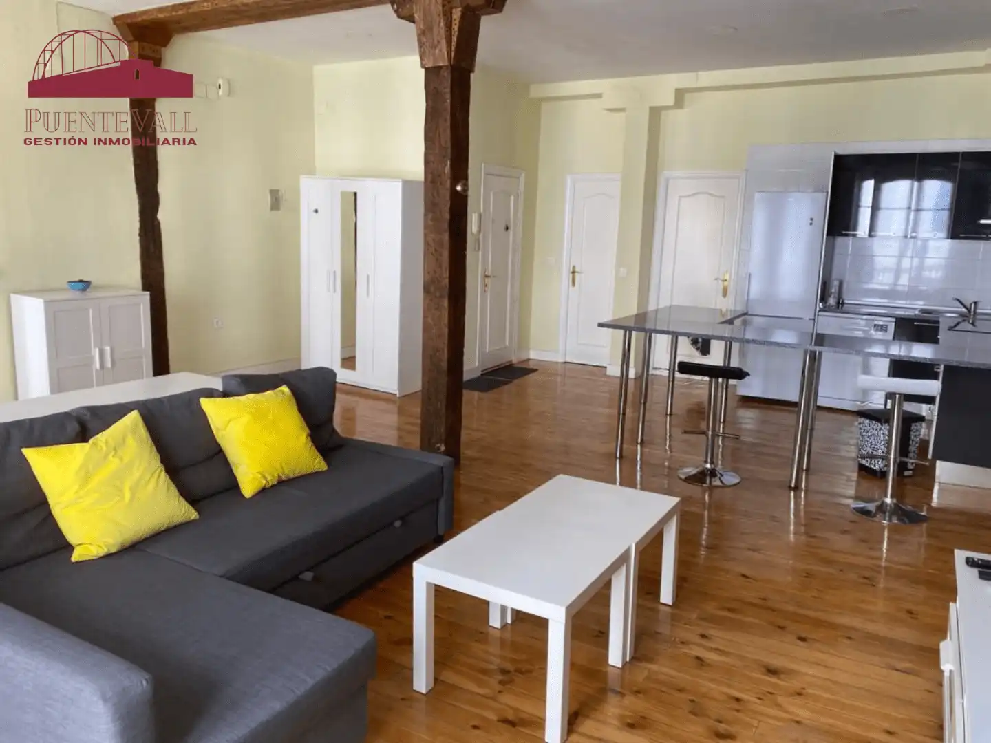 Living room of Flat for rent in Valladolid  with Air Conditioner, Heating and Furnished