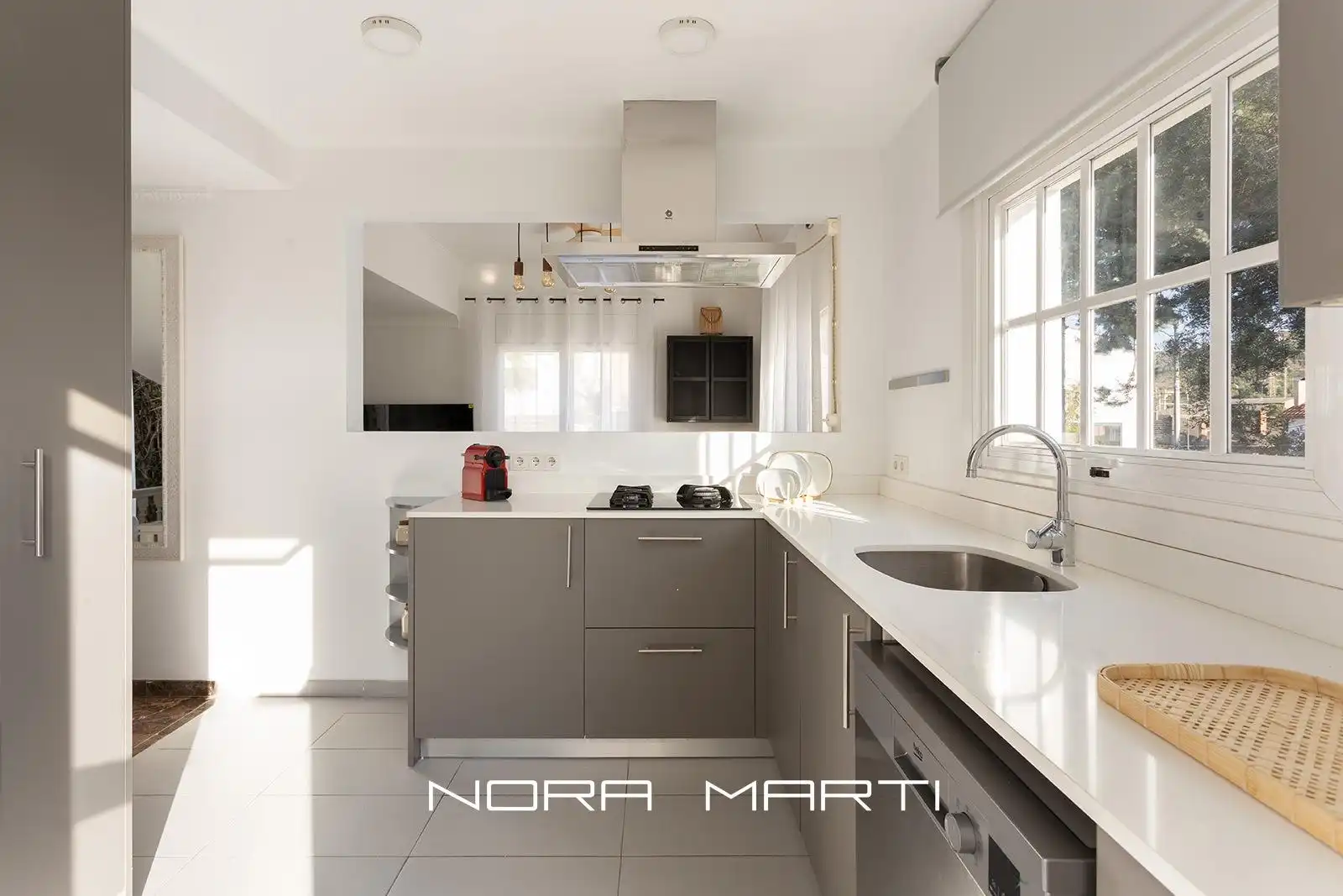 Cocina de Casa o chalet en venta en Sant Just Desvern con Aire acondicionado, Calefacción y Jardín privado