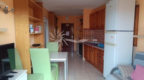 Foto 3 de Piso en venta en V Centenario, Playa de las Américas, Adeje