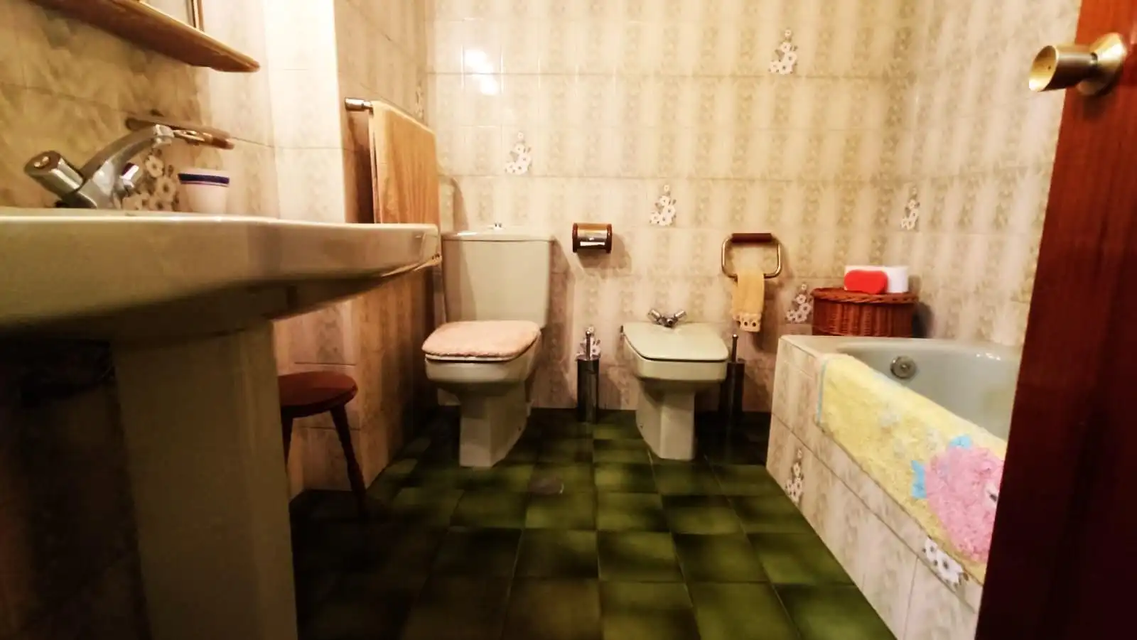 Bathroom of Flat for sale in Zamora Capital   with Heating, Parquet flooring and Terrace