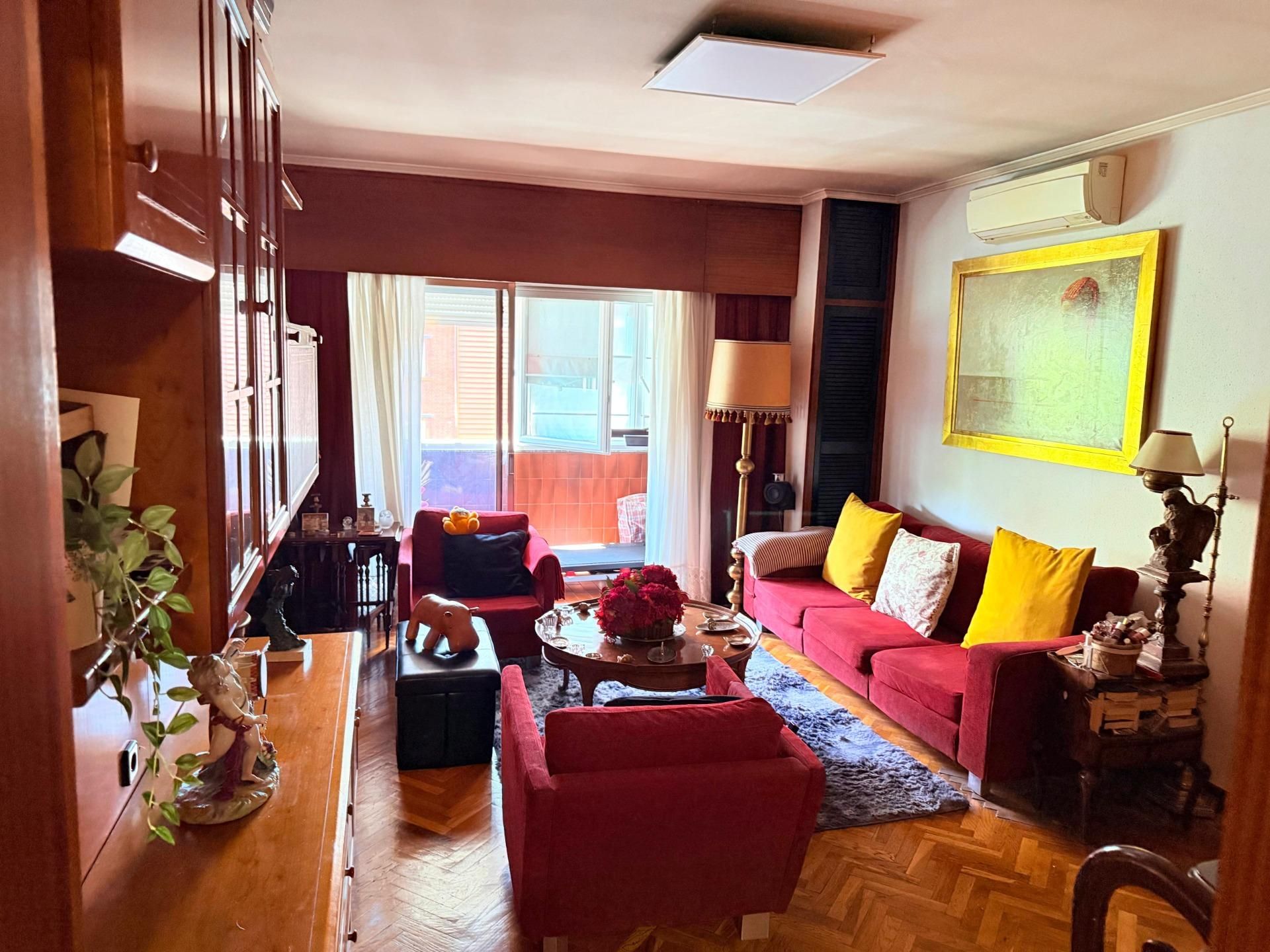 Living room of Flat for sale in  Madrid Capital  with Air Conditioner, Heating and Terrace