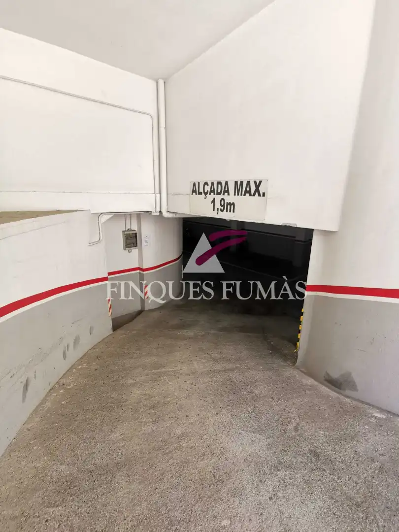 Individual with lift to rent in Carrer Onze de Setembre, imagen 2