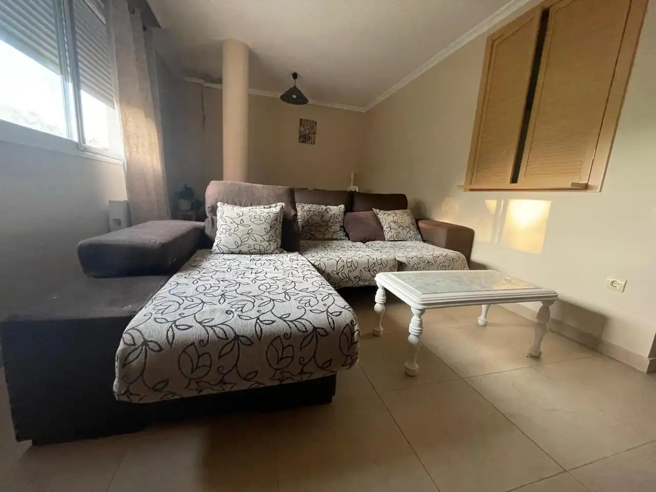 Sala d'estar de Dúplex en venda en Piedralaves amb Terrassa, Moblat i Piscina comunitària