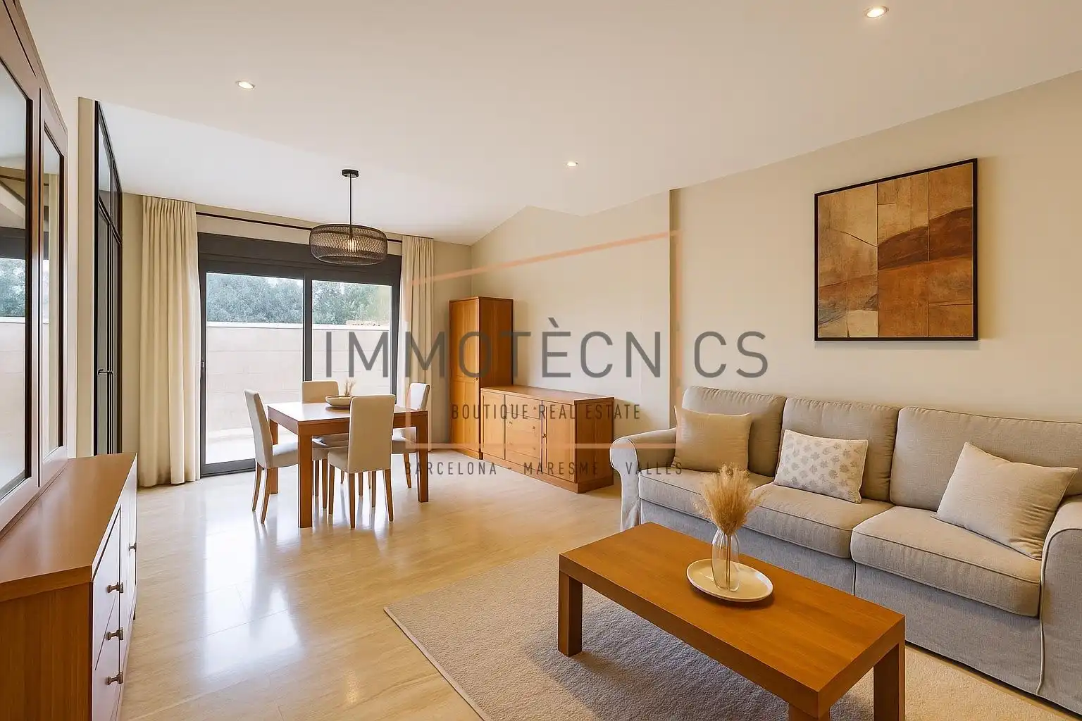 Sala d'estar de Casa o xalet en venda en Pineda de Mar amb Aire condicionat, Calefacció i Jardí privat