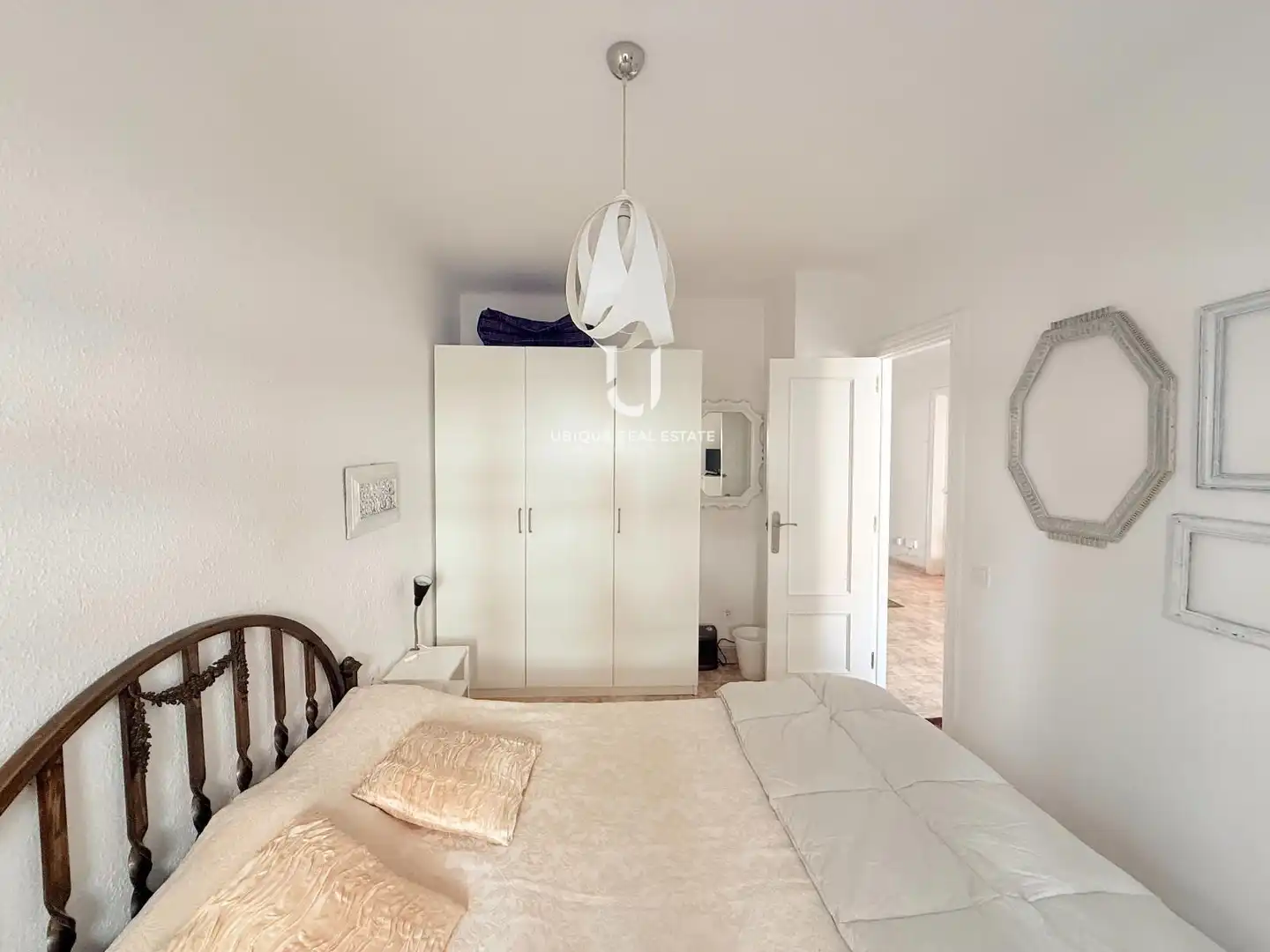 Bedroom of Flat for rent in L'Hospitalet de Llobregat  with Air Conditioner, Heating and Furnished