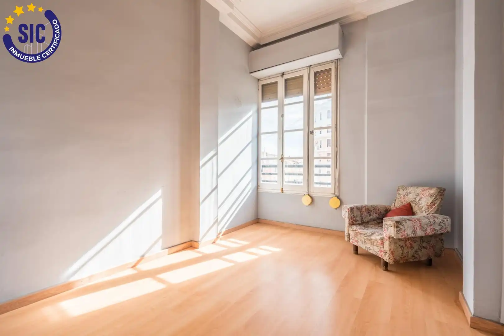 Flat with lift for sale in Avenida  Gran Vía de las Germanías, imagen 8