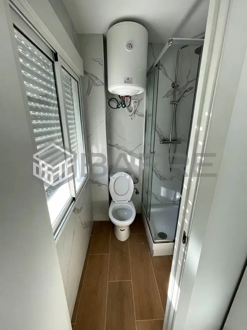 Bany de Pis en venda en Madrid amb Aire condicionat i Balcó