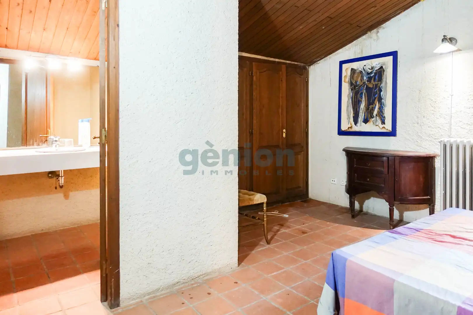 Habitación de Finca rústica en venta en Sant Miquel de Fluvià con Aire acondicionado, Calefacción y Jardín privado